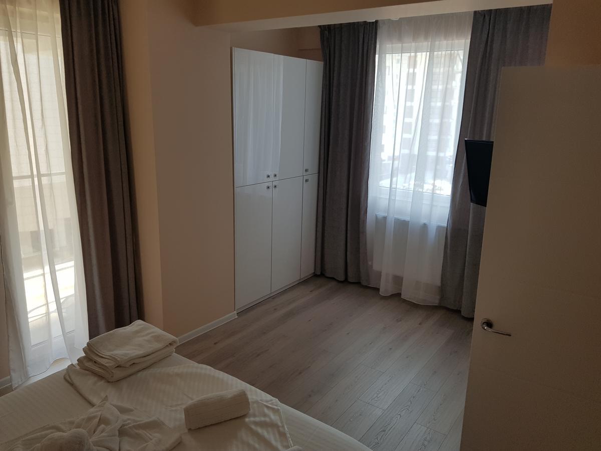 Miramar Apartment *